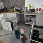 Wymiana pompy myjącej w zmywarce Hotpoint Ariston HKIO3C21CW - błąd 15
