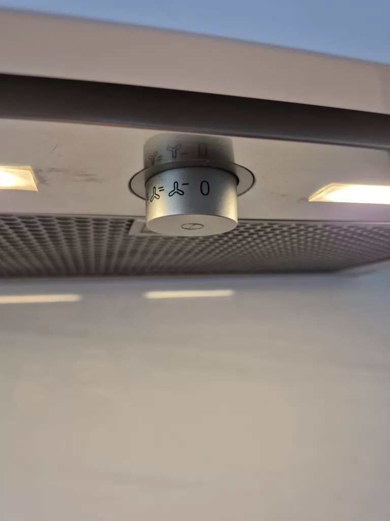 Okap IKEA Underverk 703.891. 39 po udanej naprawie