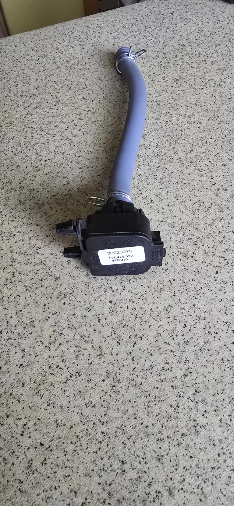Wymiana uszkodzonego hydrostatu w zmywarce Electrolux ESL4650RO - błąd i-20 - długie wypompowywanie wody