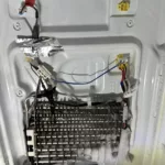 Zamarzanie parownika w lodówce Samsung RS7567THCSP/EF - widoczne oblodzenie - instrukcja wymiany grzałki