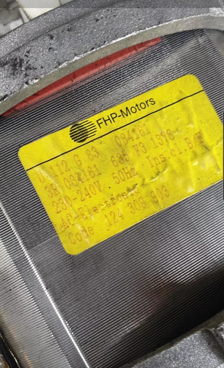 Tabliczka znamionowa uszkodzonego silnika (nr 1243099031) pralki AEG L70640 PNC 914 002 411 00