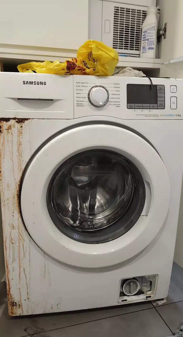 Pralka Samsung WF60F4E3W2W/EO - korozja